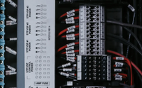 //ijrorwxhqnqklm5m-static.micyjz.com/cloud/lmBpiKinloSRkliioirnjn/Single-phase-vs-three-phase.png